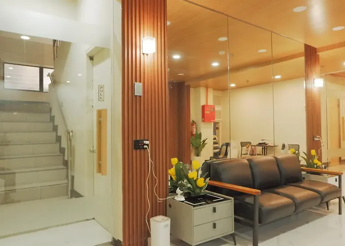 Brightwood & Residences Hotel