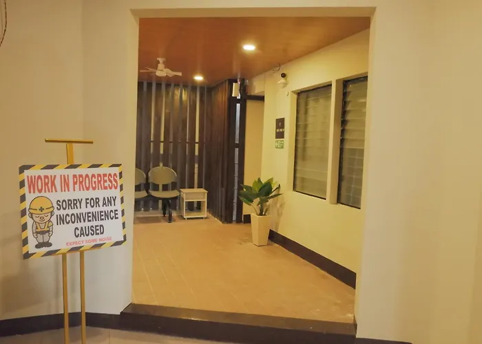 Hotel Brightwood & Residences Manille