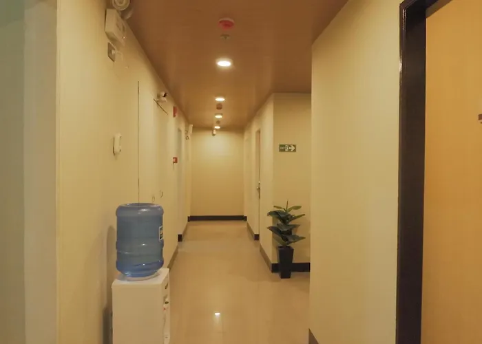Hotel Brightwood & Residences Manille